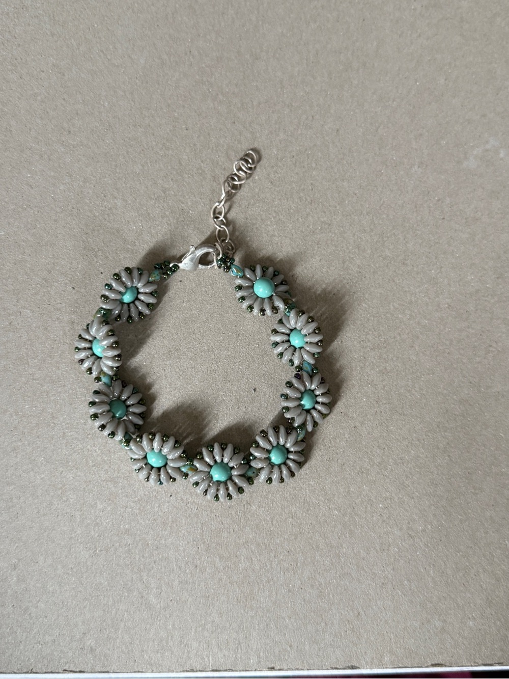 Daisy Beaded Bracelet in Turquoise and Gray - Women's Jewelry